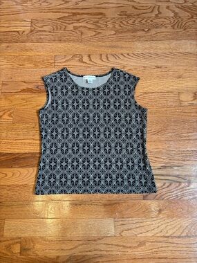 Petite Sophisticate Black & Gray Sleeveless Patterned Tank